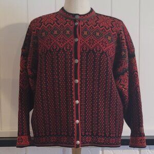Vintage Selbu Norwegian wool knit sweater